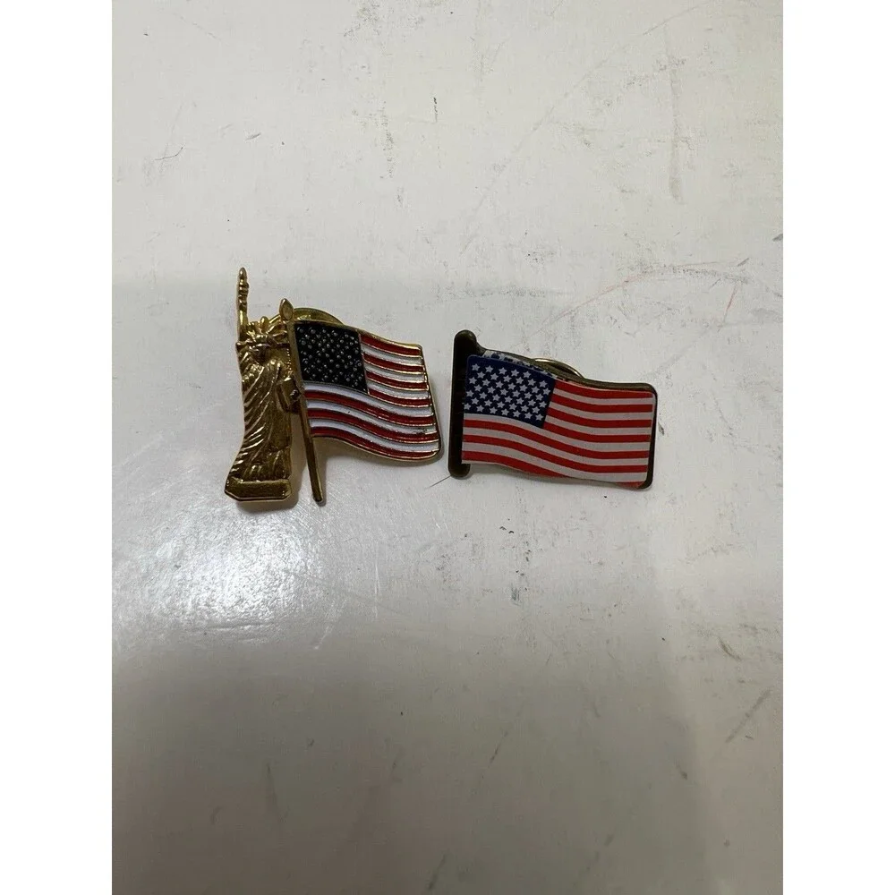 Vintage Statue of Liberty US U.S. Flag Lapel Pins USA America American Patriotic